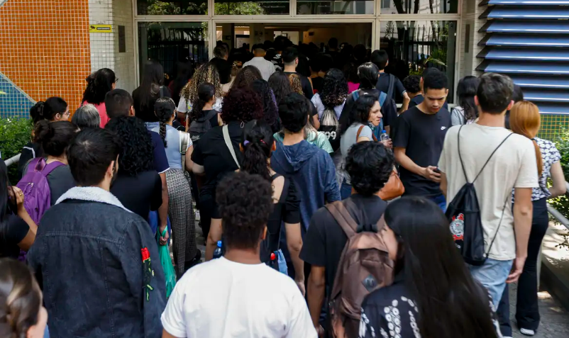 Pé-de-Meia: estudantes já podem saber se foram contemplados