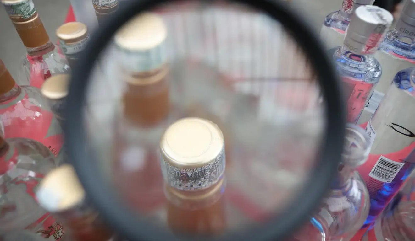 Metanol no Brasil: número de mortes sobe para 15 e casos registrados chegam a 58