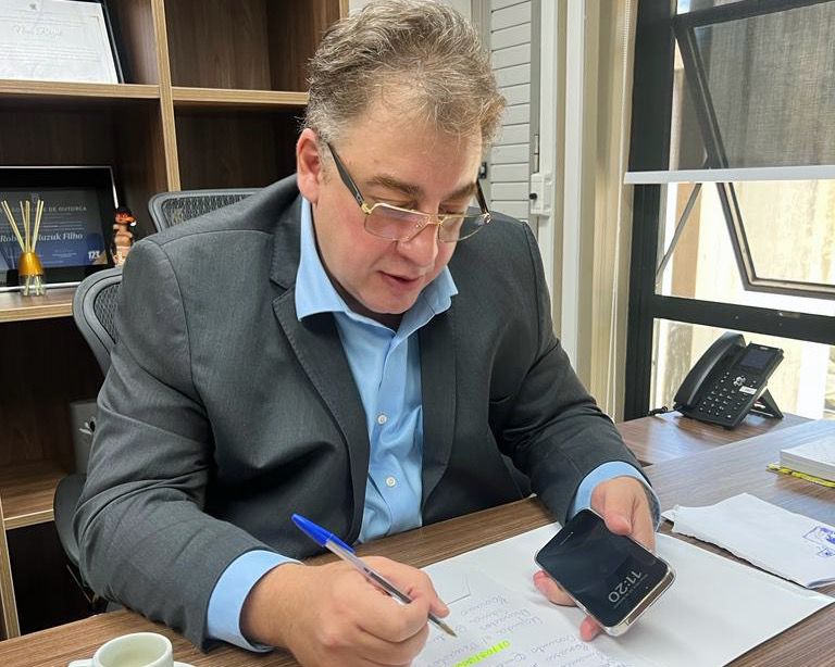 Neno Razuk solicita criação de sala multidisciplinar para atender autistas em Nova Andradina