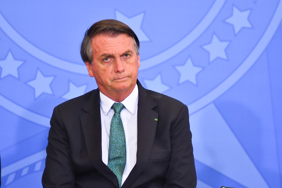 Moraes prorroga por mais 90 dias inquérito que apura se Bolsonaro interferiu na PF