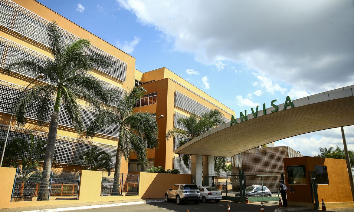 Anvisa recomenda flexibilizar regras para passageiro vindo da Ucrânia
