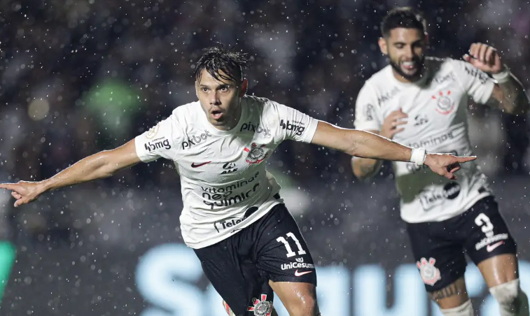 Corinthians vence e dá passo importante para fugir do rebaixamento