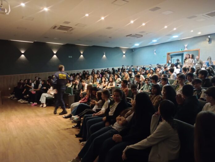 Guarda Municipal realiza palestra sobre Bullying na Escola Presbiteriana Erasmo Braga