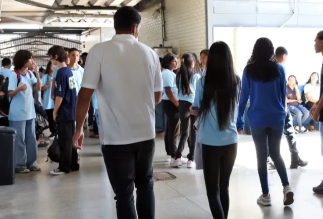 Pé-de-Meia: Nascidos em março e abril recebem oitava parcela