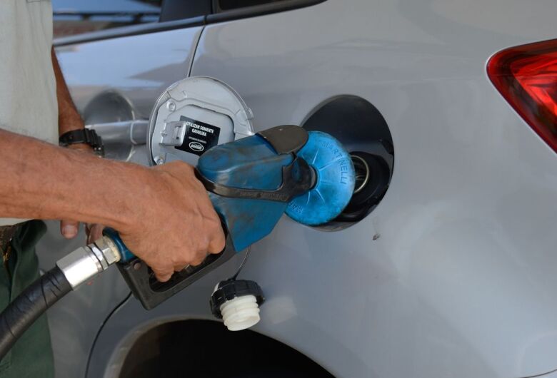 Petrobras reduz preço do diesel para as distribuidoras