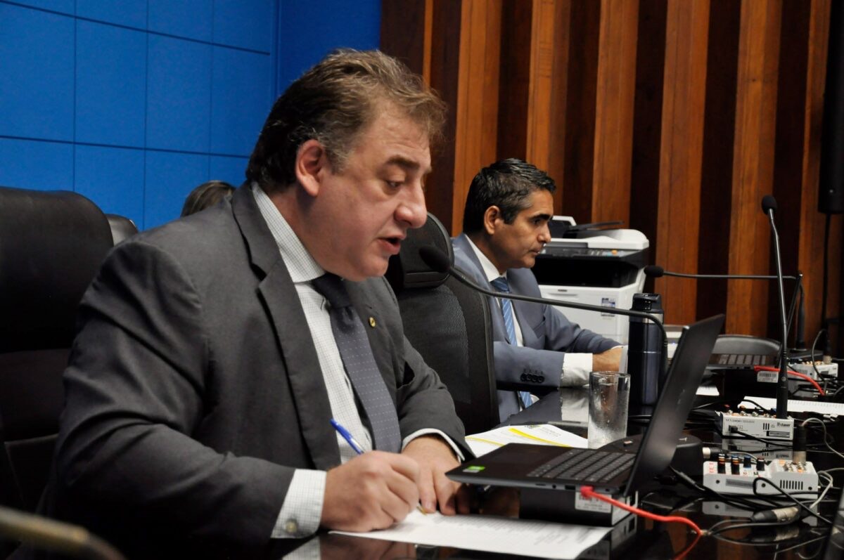 Neno Razuk solicita veículo para atender pacientes em Dourados