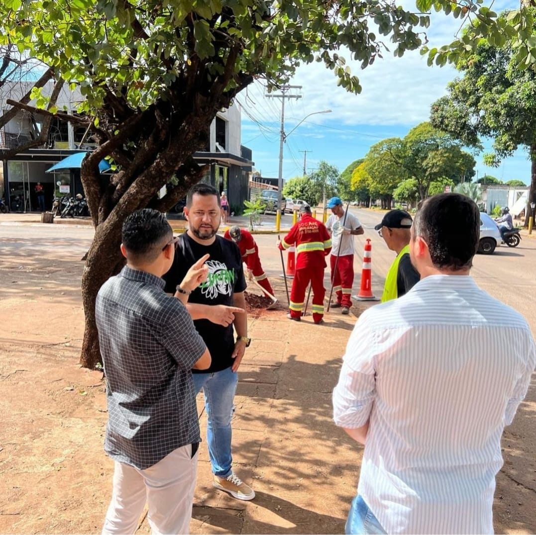 Prefeitura atende Jânio Miguel e implanta semáforos em cruzamentos perigosos