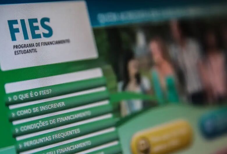 Dívida do Fies poderá ser abatida com prestação de serviço público