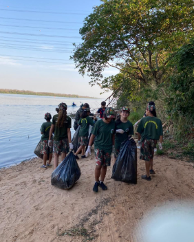 Projetos Florestinha e EcoTerra unem forças em mutirão de limpeza ambiental