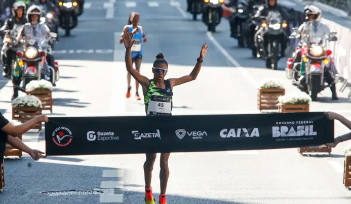 Brasil volta ao pódio feminino da São Silvestre