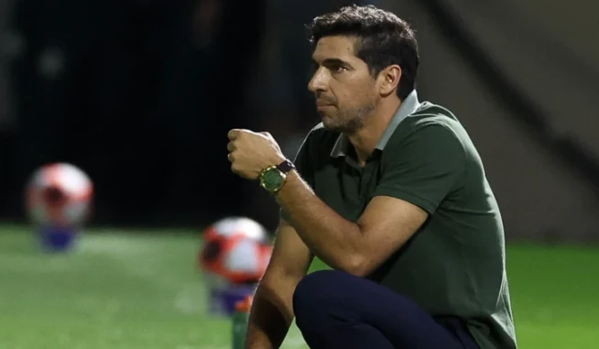 Abel reclama da arbitragem, cita Djokovic e fala em falta de sorte do Palmeiras