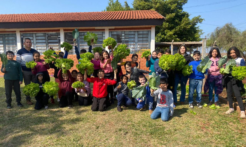 Hortas escolares são reativadas por meio de parceria entre IFMS e Prefeitura de Ponta Porã