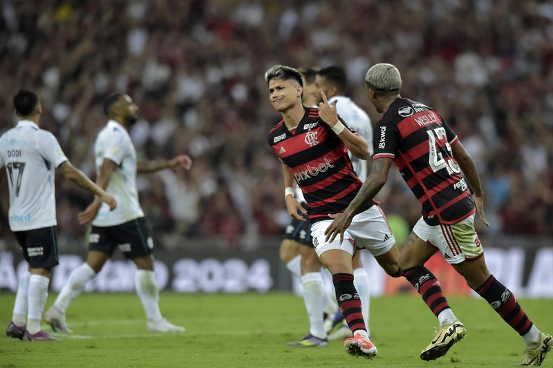 Flamengo vai a Caixas do Sul para defender a liderança do Brasileirão diante do Juventude
