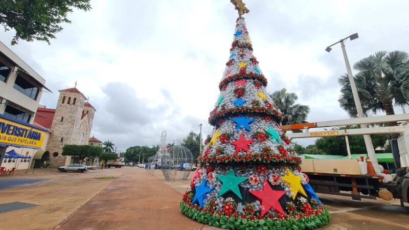 Dourados Brilha 2023 começa neste sábado na Praça Antônio João