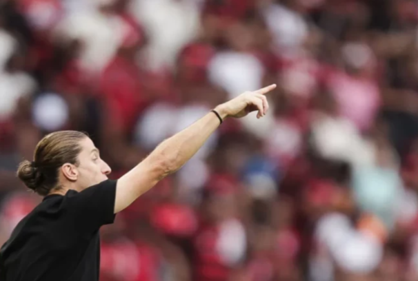 Flamengo renova com Filipe Luís até 2027; veja detalhes