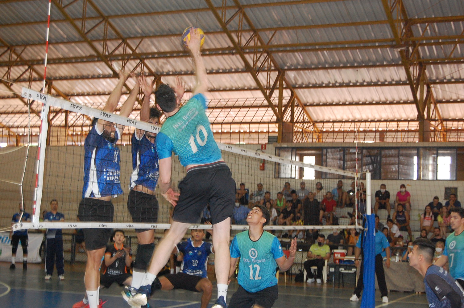 ENC: Finais da LIGA MS de Voleibol no Guanandizão