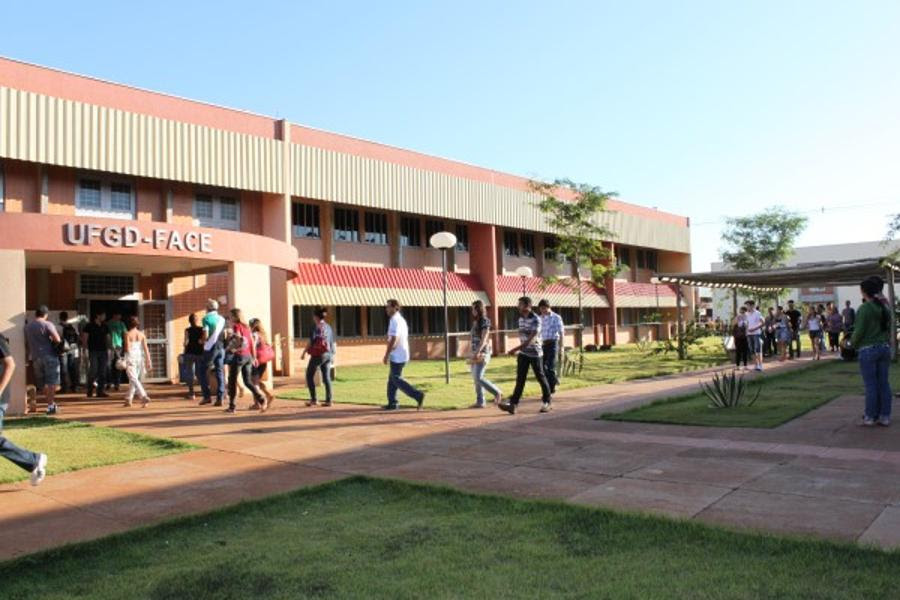 Inscrições abertas para estudantes da UFGD que querem mudar de curso