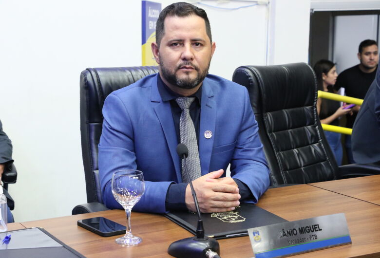 Vereador Jânio busca solução para poluição sonora