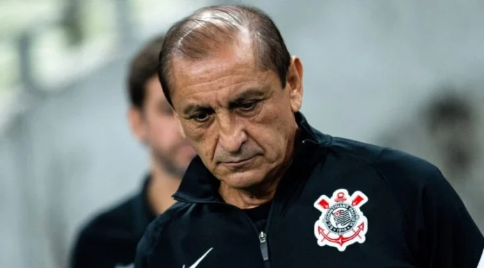 Ramón Díaz lamenta queda de intensidade do Corinthians: ‘Deixamos de correr’