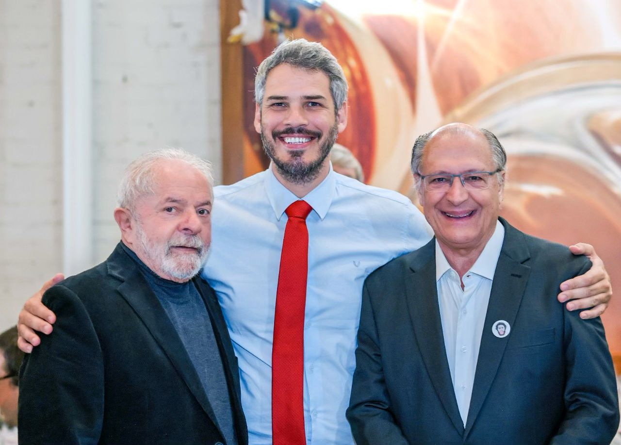 Em jantar de apoio a Lula, Tiago Botelho fortalece seu nome como postulante ao Senado