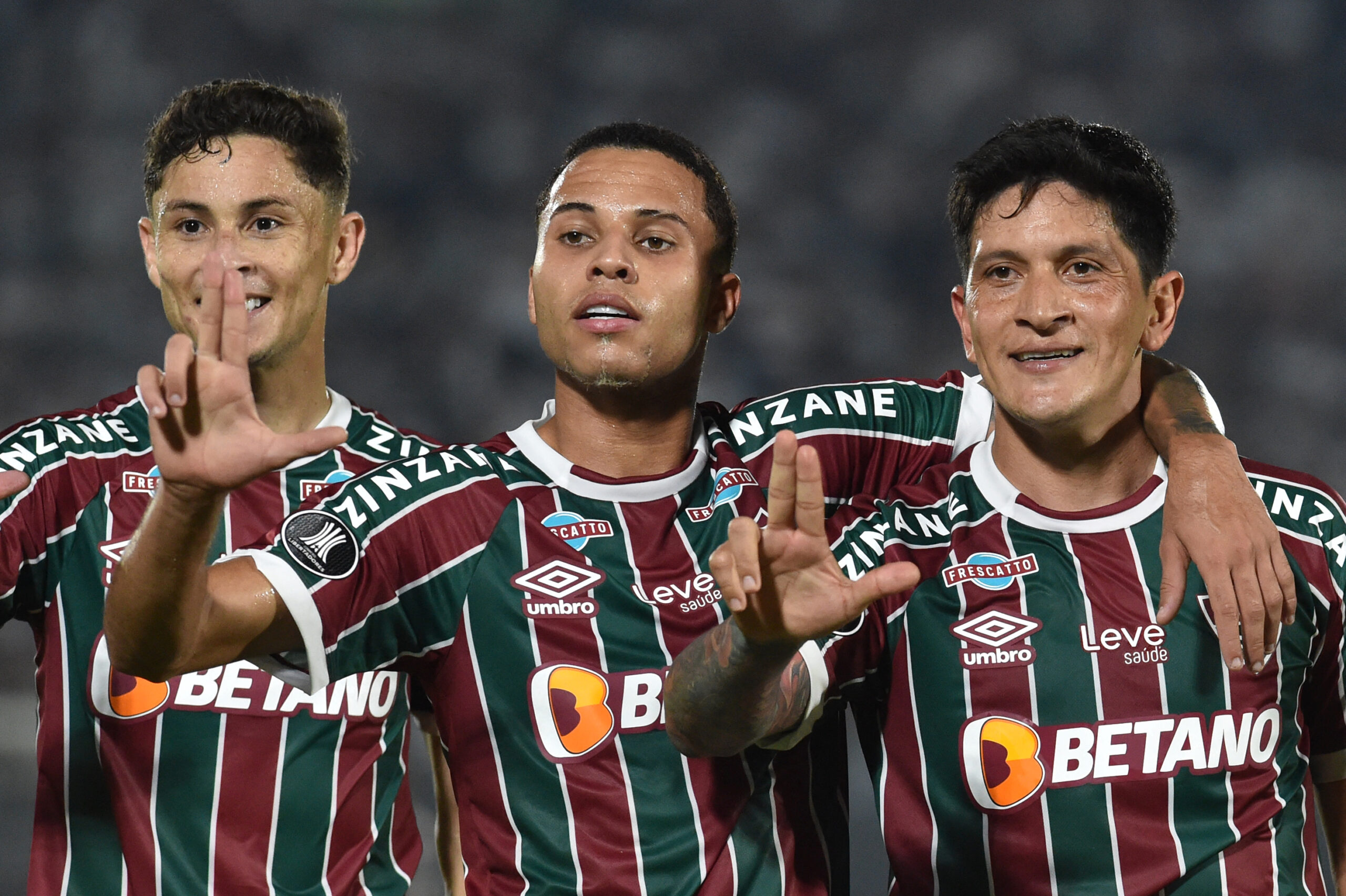 Fluminense recebe Grêmio com obrigação de vencer para seguir na Libertadores