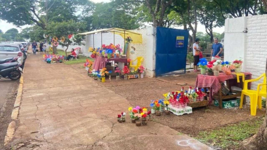 Ainda dá tempo: Ambulantes podem se inscrever para trabalhar no Dia de Finados