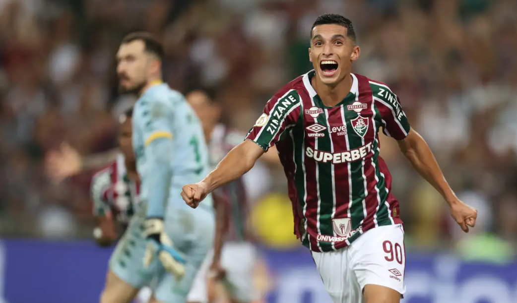Fluminense e Bragantino vencem e respiram na luta contra o rebaixamento