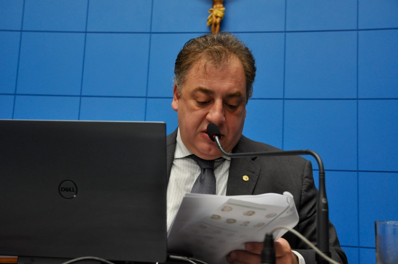 Neno Razuk defende atendimento especializados em concursos públicos para pessoas com TDAH e dislexia