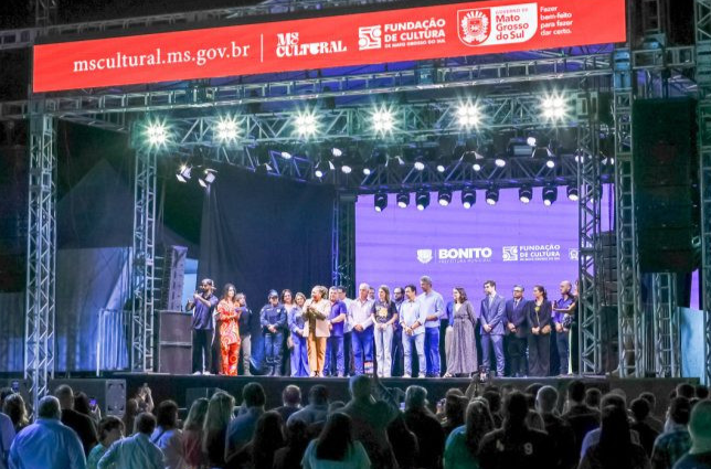 Governo de MS abre Festival de Inverno de Bonito em clima de celebração cultural