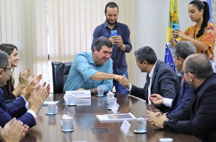 Convênio com UFMS e Mackenzie garante capacitação em mestrado para servidores de MS