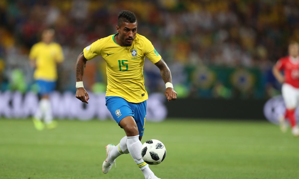 Oito anos depois, Paulinho está de volta e reforça o Corinthians