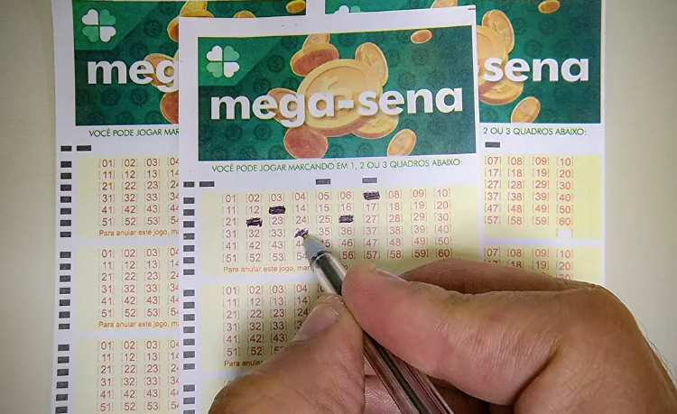Ninguém acerta sorteio e Mega-Sena acumula para R$ 38 milhões