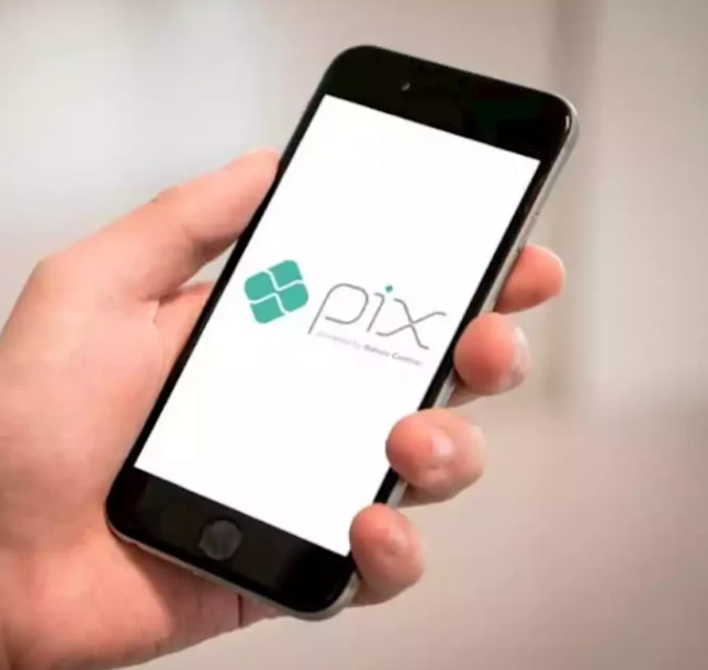 Bancos passam a oferecer Pix Automático a partir desta segunda