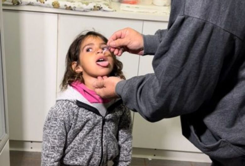 Campanha contra a poliomielite aplicou quase 2,5 mil doses e segue até setembro