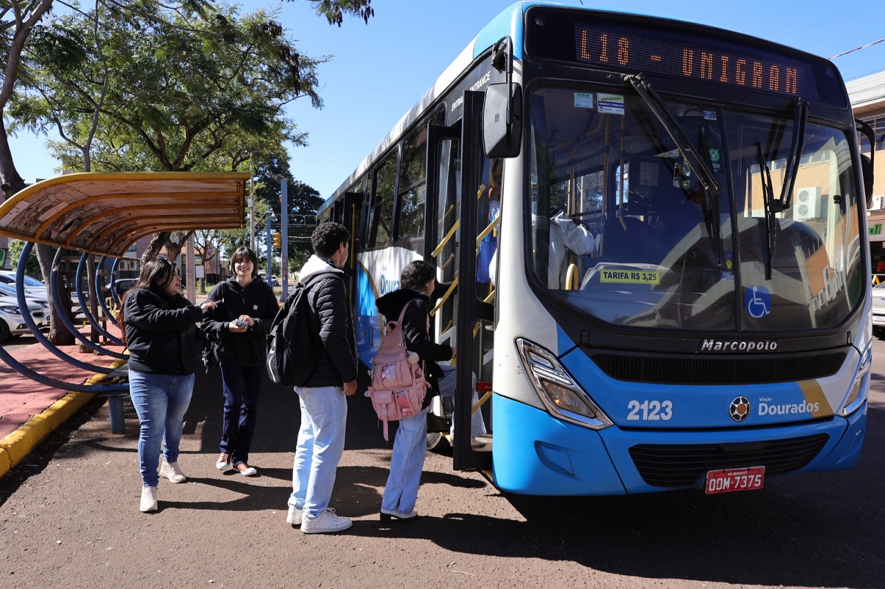 Cadastramento e recadastramento de estudantes para o passe começa dia 12