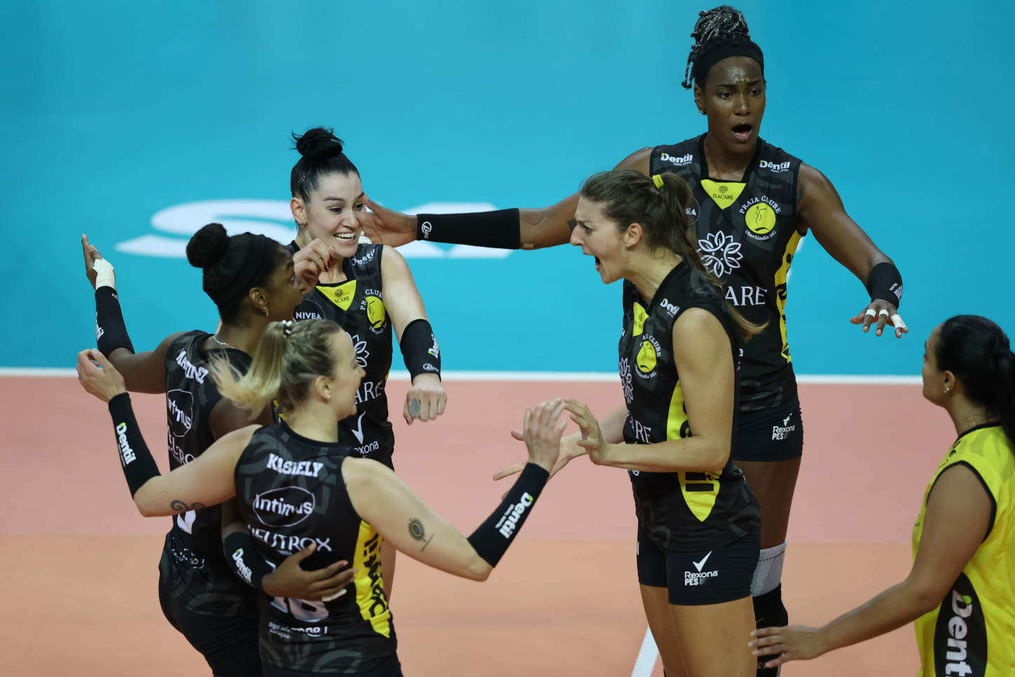 COPA BRASIL FEMININA: Estrelas do vôlei feminino buscam primeiro título do ano em Blumenau