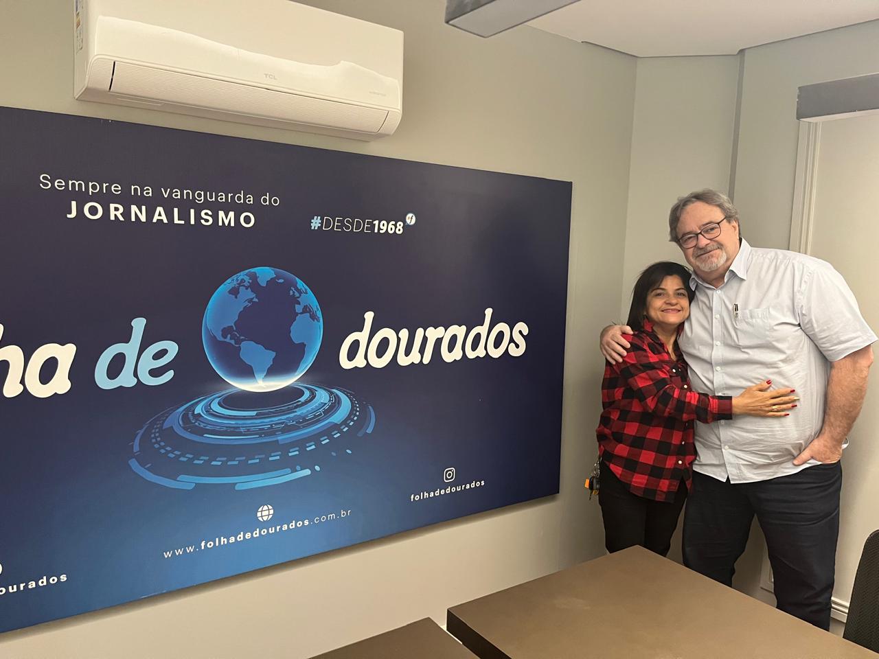 Por uma boa causa, a assistente social Valdirene Alencar esteve na Folha de Dourados