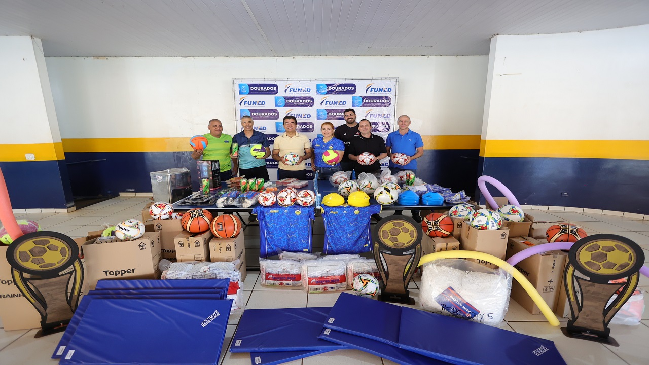Prefeitura recebe materiais esportivos que vão impulsionar atividades da Funed