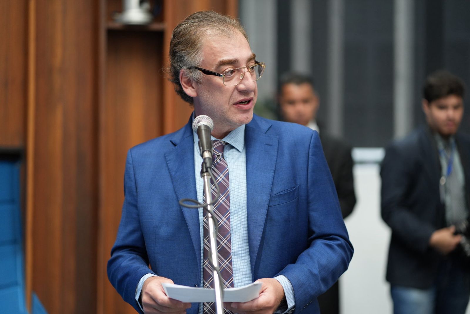 Aprovada em 1ª discussão Lei de Neno Razuk que determina apoio psicológico para famílias de pacientes com TEA e ampliação do atendimento em MS