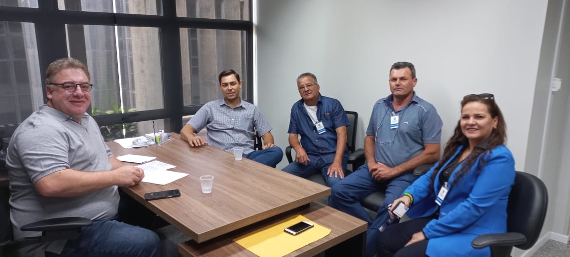 Neno Razuk solicita Van para transporte de atletas de Juti