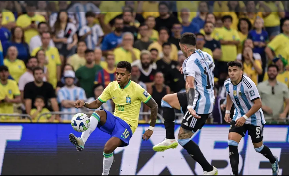 Cheio de desfalques, Brasil visita Argentina pelas Eliminatórias