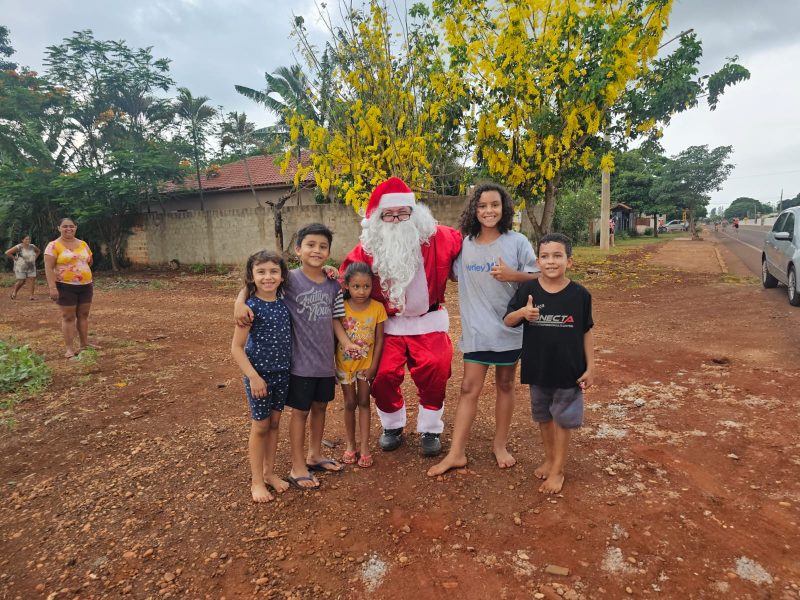‘Papai Noel’: Dourados Brilha 2024 leva celebração do Natal aos bairros e distritos