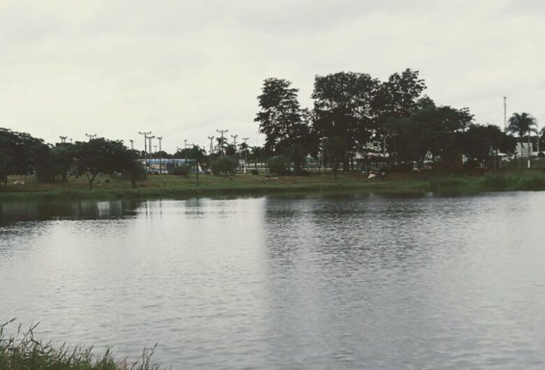 Parque Rego D'Água recebe mutirão de limpeza