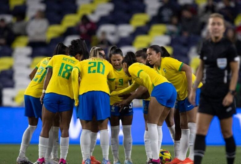 Dourados adota horário especial em dia de jogos do Brasil na Copa