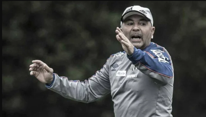 Processo e saída turbulenta não impedem possível retorno de Sampaoli ao Santos