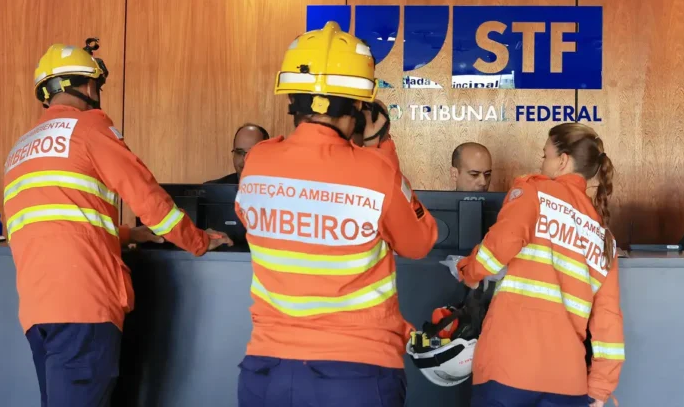 Bombeiros vistoriam sede do STF um dia após princípio de incêndio