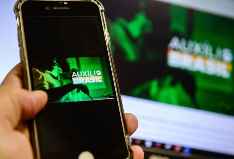 Projeto garante mais recursos aos programas Auxílio Brasil, Auxílio Gás e Alimenta Brasil