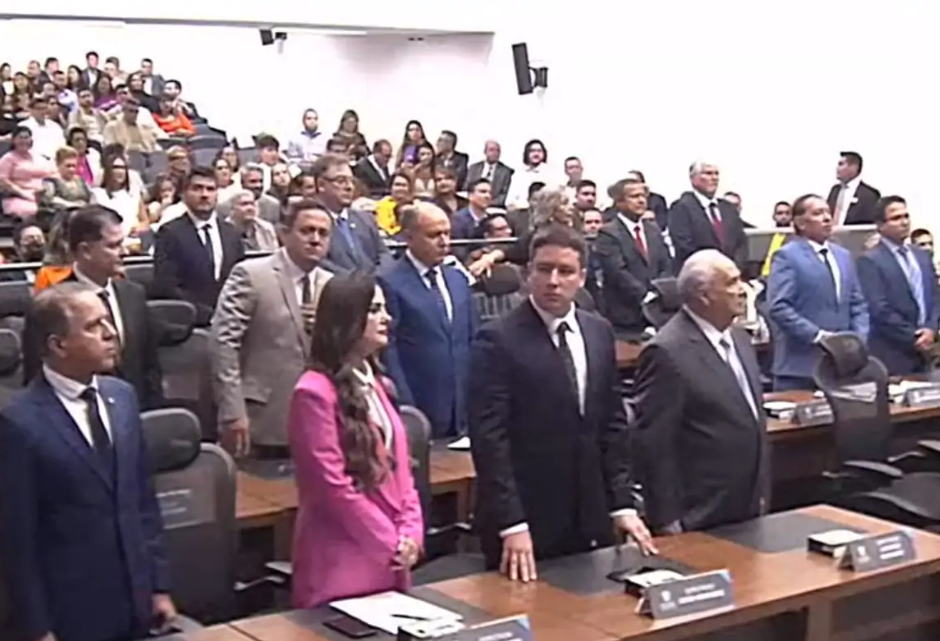 Posse dos 24 deputados estaduais dá início à 12ª Legislatura da Assembleia Legislativa de MS