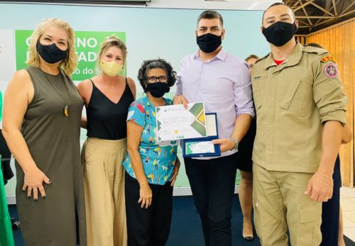 Servidor de Dourados ganha categoria benefícios e programas socioassistenciais do prêmio Mariluce Bittar