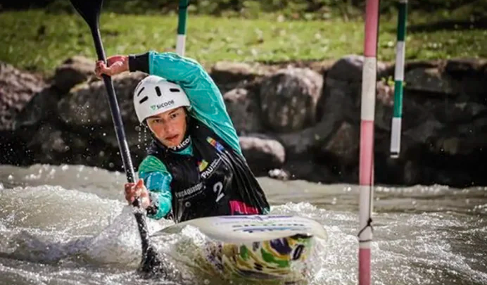 Ana Sátila perde vaga para a final e acaba em oitavo no caiaque cross